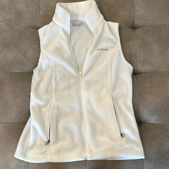 Women’s Columbia vest - Picture 1 of 4